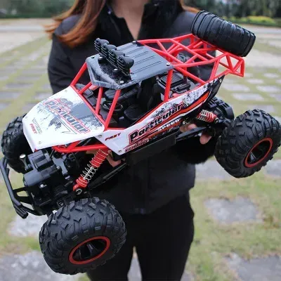 Large Drift Off road Remote Control Vehicle Four wheel Drive Climbing Toy Car