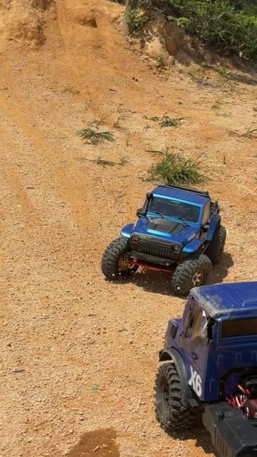Still Ramp Jumping! RC Car Action