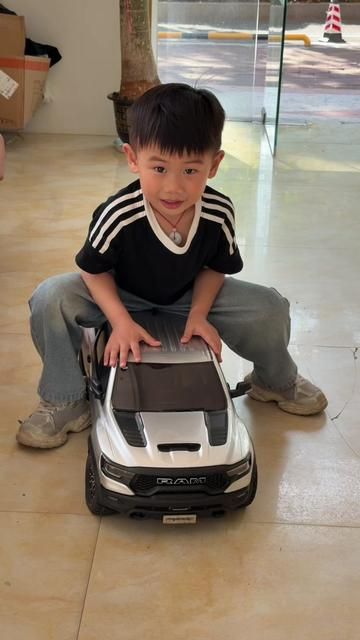 Eyes Full of Love RC Remote Control Car Childhood Memories