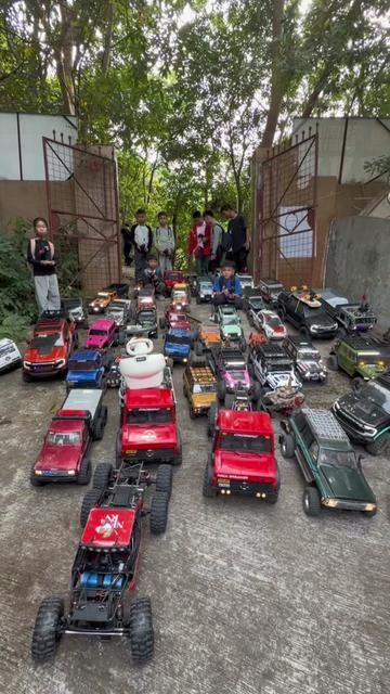 RC Car Mountain Climbing Adventures - Model Cars Weekend Off-Road