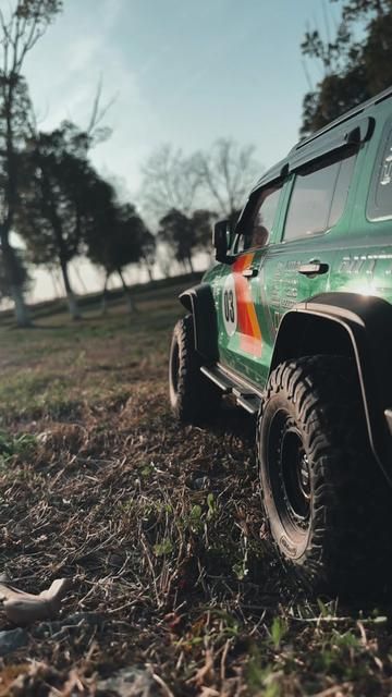 KM Tank 300 Off-Road Simulation vs WLtoys: Detailed Comparison