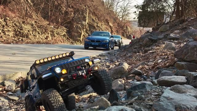 Leilalo JK07 RC Car Mountain Climbing Adventure